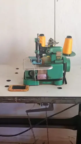 Vendo Máquina colarete industrial com bancada