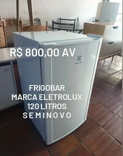Frigobar Electrolux seminovo 