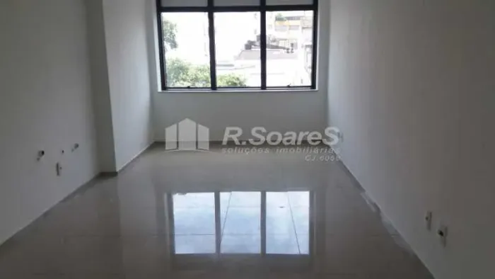 Sala Comercial na Tijuca. Rua Pinto Figueiredo