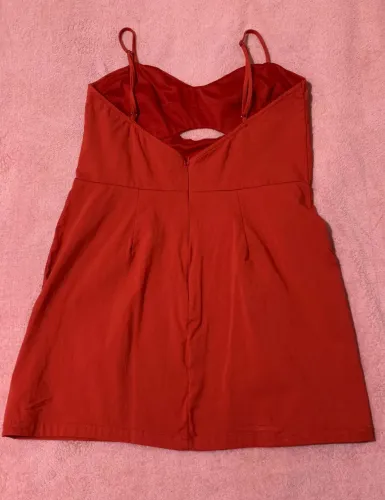 vestido vermelho coladinho tamanho G usado uma única vez 90 reias