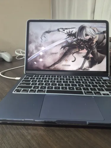 Macbook neo. Kit Completo e brindes. Note e garantia. Apenas um mes de uso.