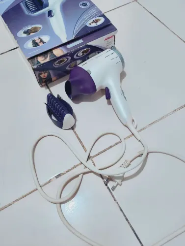 Secador e alisador de cabelo