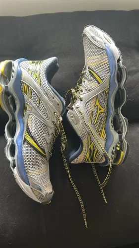 Tênis Mizuno Prophecy 1 - Modelo Vietnã