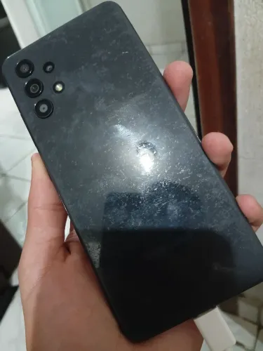 Samsung galaxy a32 usado/com defeito para retirada de peças ou reforma.