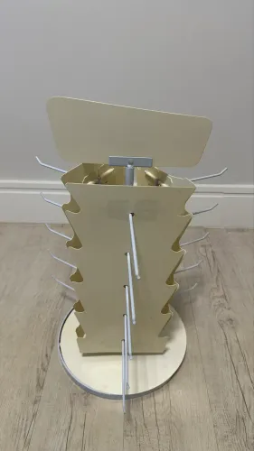 Expositor giratório de balcão