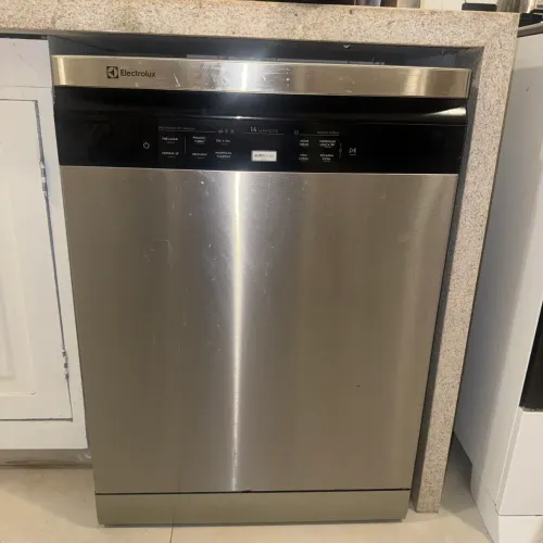 Lava-louças Eletrolux 14 serviços Autosense