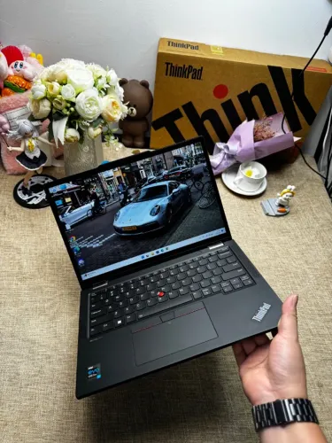 ThinkPad X13 Yoga Gen 4 - i7-1360P, 16GB LPDDR5, 512GB NVMe - Recondicionado sob Encomenda