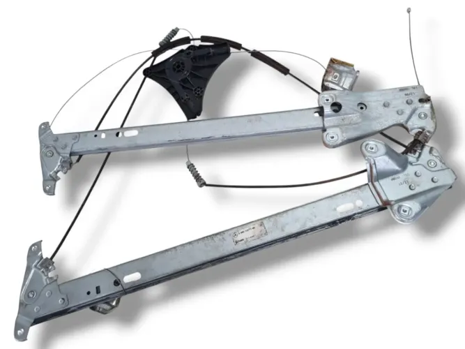 Maquina vidro esquerdo Mercedes Actros 2651 2022 A *6