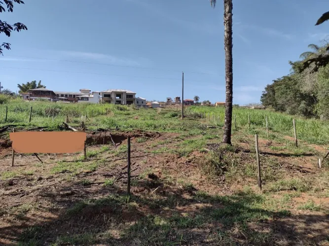 LOTE EM TIRADENTES