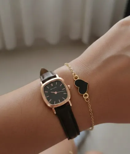 Kit Elegante: Relógio Vintage + Pulseira de Coração (Novo!)