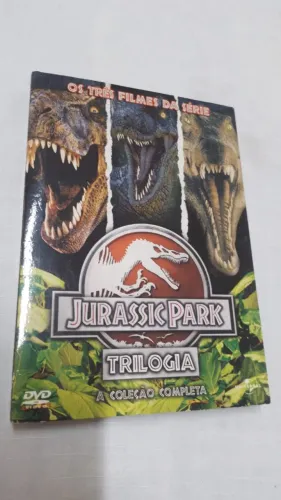 DVD Triplo Com Luva Jurassic Park - Trilogia - A Coleção Completa ( 24866 )