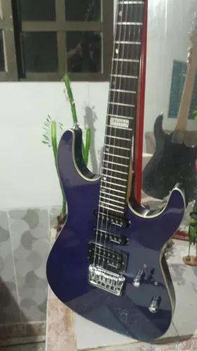 Guitarra Strinberg Superstrato