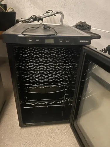 ADEGA INCRÍVEL - Frigorífico Samsung para vinhos