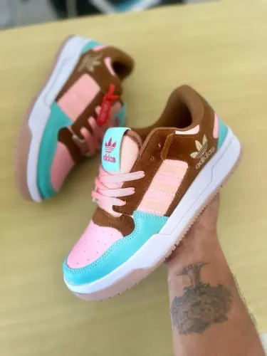 Tênis feminino
