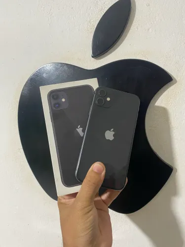 iPhone 11