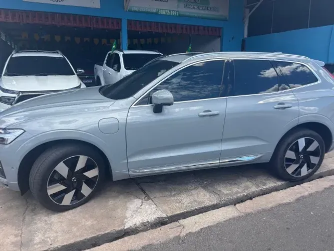 Volvo XC-60 T-8 Ultimate 2.0 AWD (híbrido) 2024