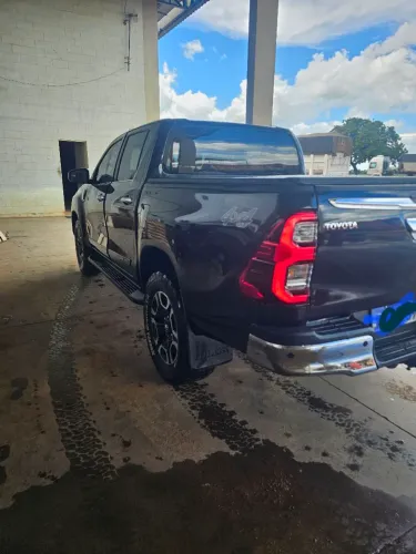 Toyota Hilux CD SRX 4X4 2.8 TDI 16V Diesel Aut. 2021