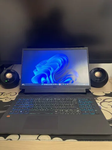Dell G15 RTX 3060 Ryzen 7 6800H 
