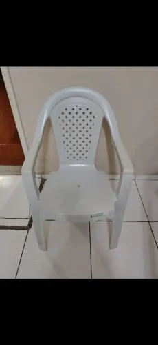 05 Cadeiras poltronas plasticas