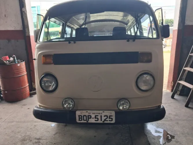 Volkswagen Kombi Standard/ Luxo/ Serie Prata 1994