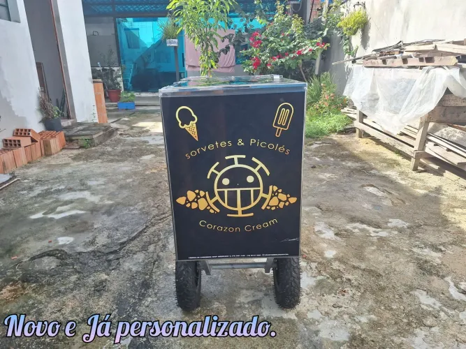 Carrinho para empreendimento com sorvetes