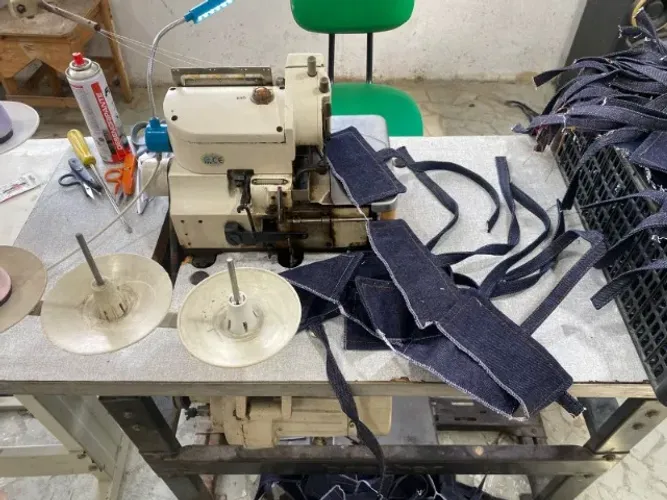 Maquina de costura 