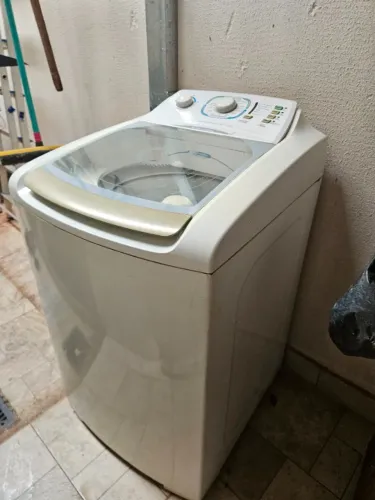 Máquina de Lavar Eletrolux 10KG - Usada