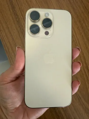 iPhone 14 Pro gold 