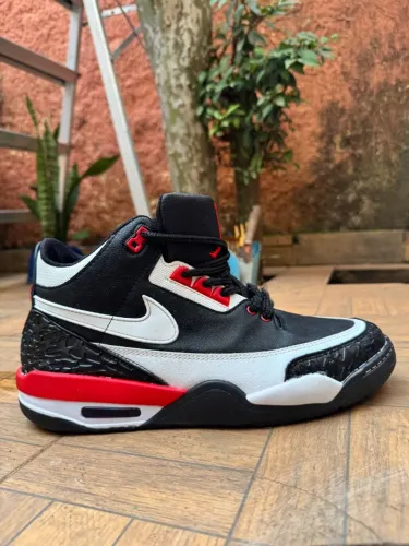 Tênis Nike Jordan / USADO
