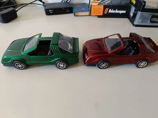 Carrinhos Anos 80 02 unidades