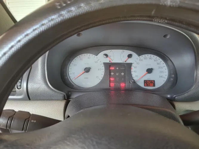 Renault Clio Sed. Hi-flex/exp.hi-flex 1.6 16V 4P 2006