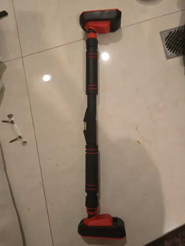 Barra para colocar na porta