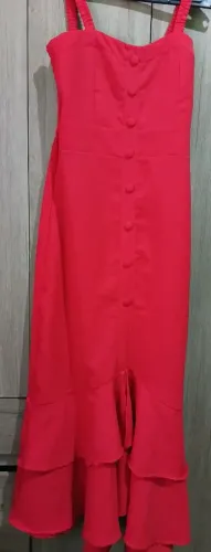Vestido vermelho, M
