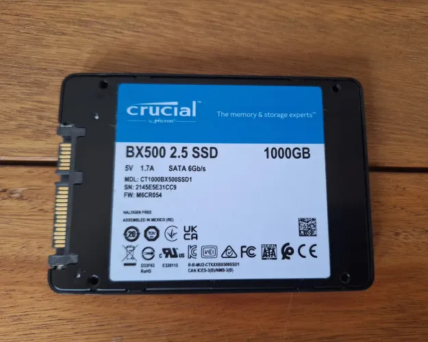 SSD SATA Crucial 1TB
