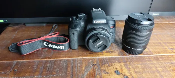 CANON EOS REBEL T6i + 2 LENTES + ACESSÓRIOS