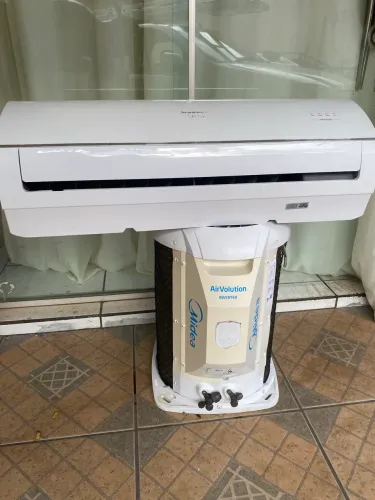 Ar-condicionado Springer mideia 12000 BTUs inverter