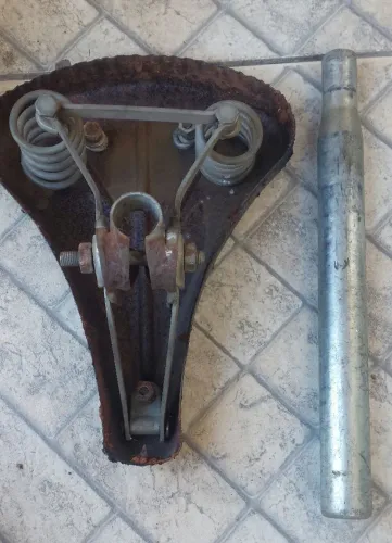 Banco selim bicicleta antiga original caloi berlineta caloicicle  antiga antiguidade 