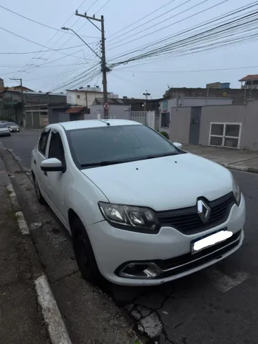 Renault Logan Authentique Hi-flex 1.0 16V 4P 2016