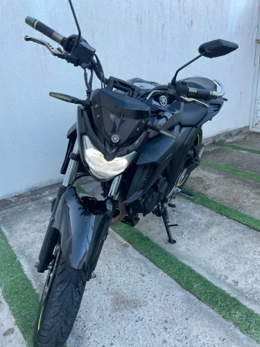 Fazer 250, disponível para ALUGUEL.