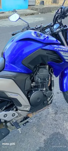 vendo uma moto fazer 250 sem choro com proposta