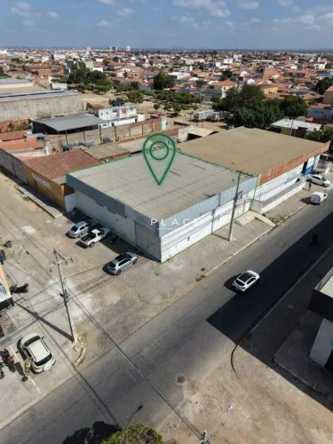 Galpão Comercial para Aluguel no José e Maria | 400m²