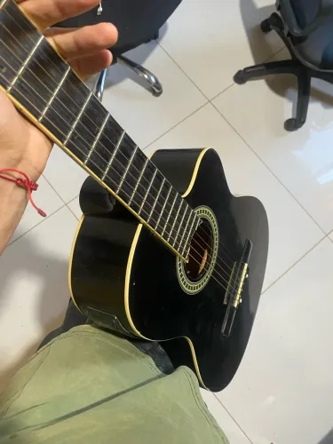 Violão Memphis AC-60 na MVB Music?