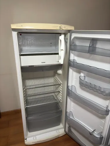 Geladeira Consul 320L - Funcionando Perfeitamente - 127V