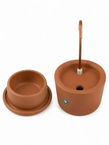Bebedouro com fonte e comedouro em cerâmica para gatos