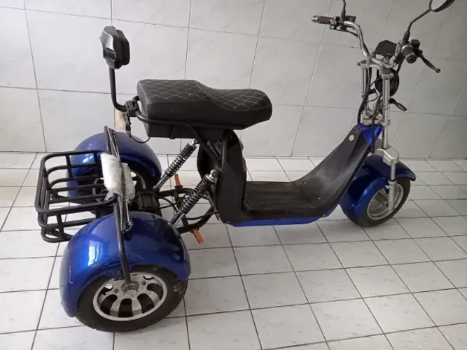 shineray scooter p3 ano 2023  bem novinha 
