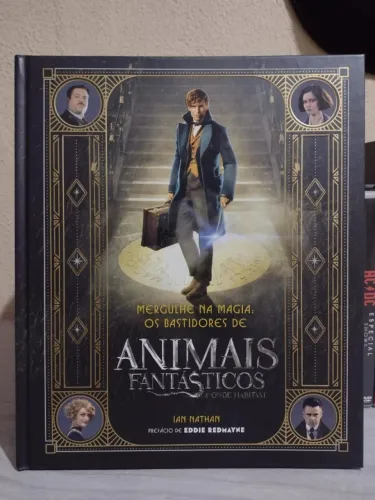 Livro - Mergulhe na Magia: Os Bastidores de Animais Fantásticos e Onde Habitam