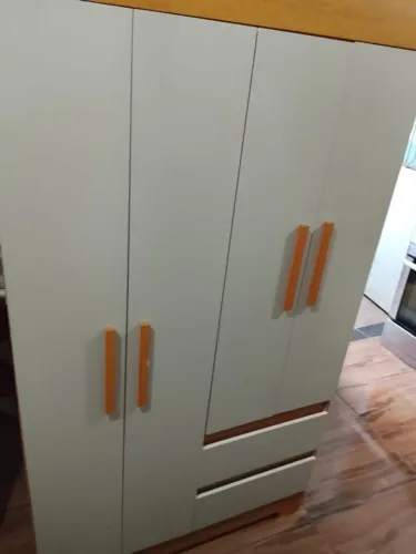 Guarda semi novo