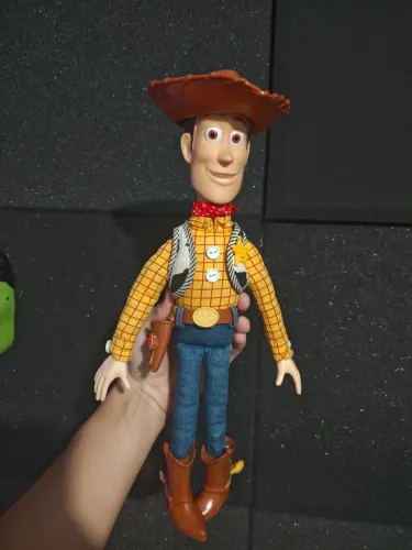 Woody boneco toy story