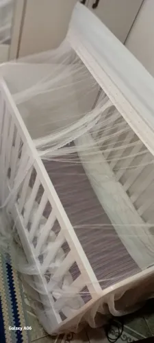 Vendo berço infantil semi Novo em ótimo estado!!.. 390