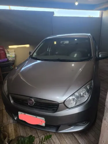 Fiat Grand Siena Essence 1.6 Flex 16V 2015